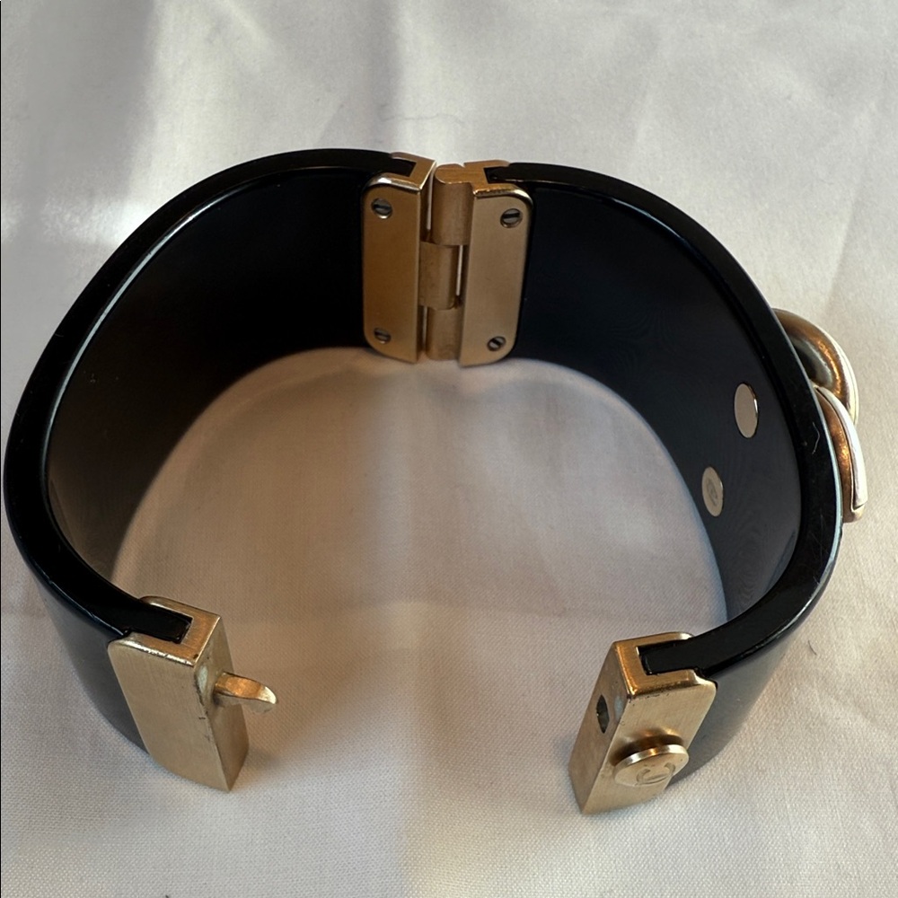 Chanel Black Resin Wide CC Logo Cuff Bracelet - Picture 2 of 3